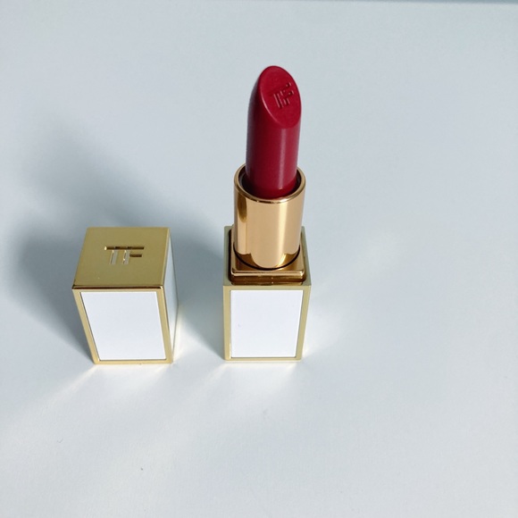 Brand New TOM Ford BEAUTY BOYS & GIRLS 24 EMMA Limited Edition Lipstick - Picture 1 of 3